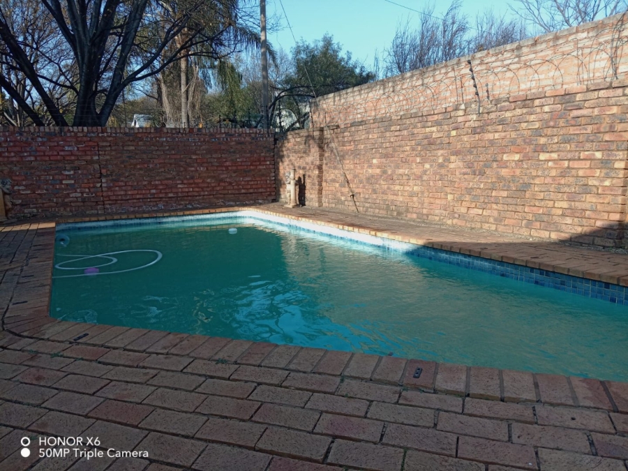 3 Bedroom Property for Sale in Ifafi North West
